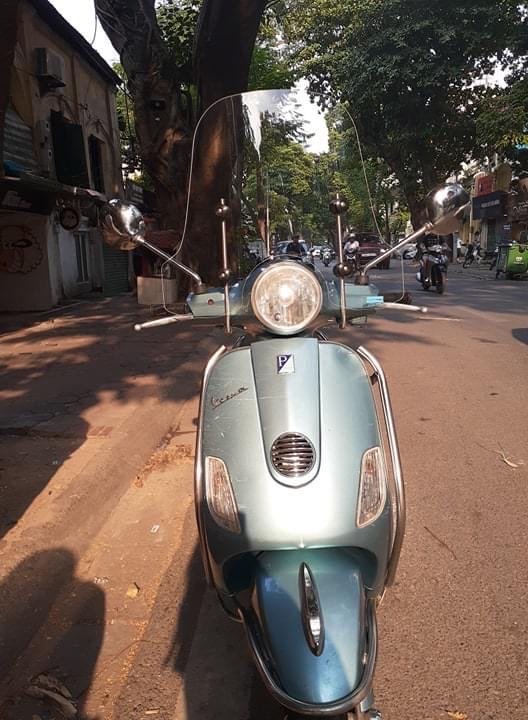 Kính chắn gió xe máy Piaggio Vespa LX