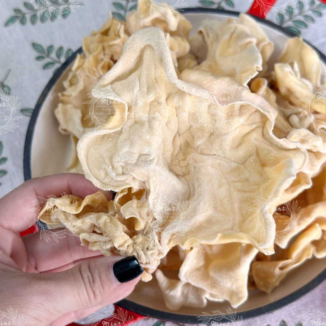 Mộc Nhĩ Trắng Sấy Khô (Nấm Mèo Trắng - Nấm Tuyết Nhĩ - Ngân Nhĩ) - Túi 250gr