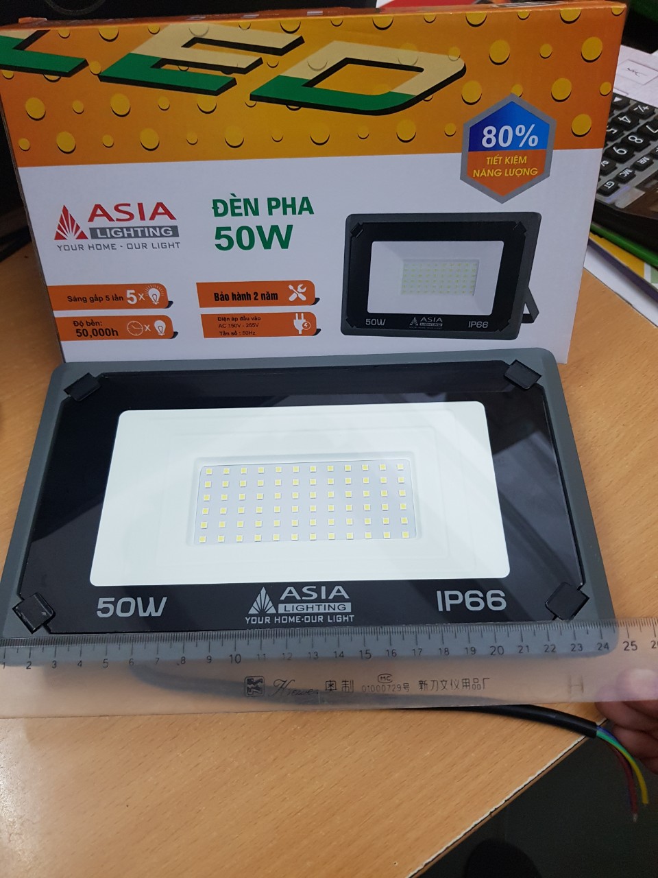 Đèn pha led asia 10w, 20w, 30w, 50w ánh sáng trắng/vàngcam kết chính hãng bảo hành 2 năm