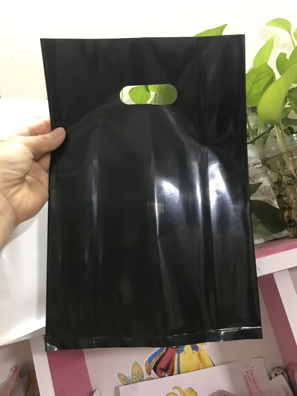1KG (MÀU ĐEN - SIZE 20X30) TÚI NILON PE BÓNG DẺO DAI