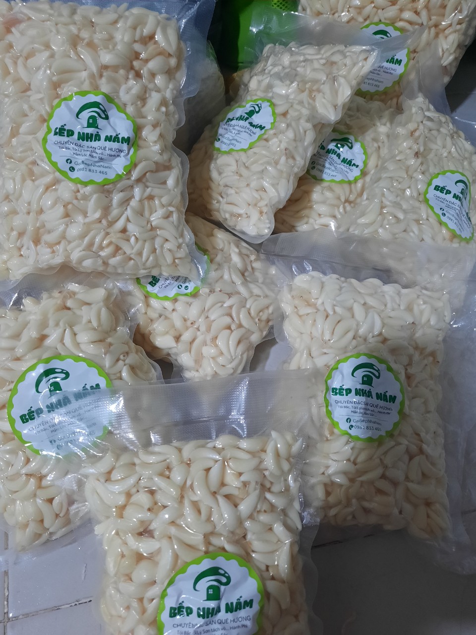 Tỏi LÝ SƠN -1Kg 2 gói Lột Sẳn Lột Khô Thủ Công CHỈ LỘT KHI CÓ ĐƠN