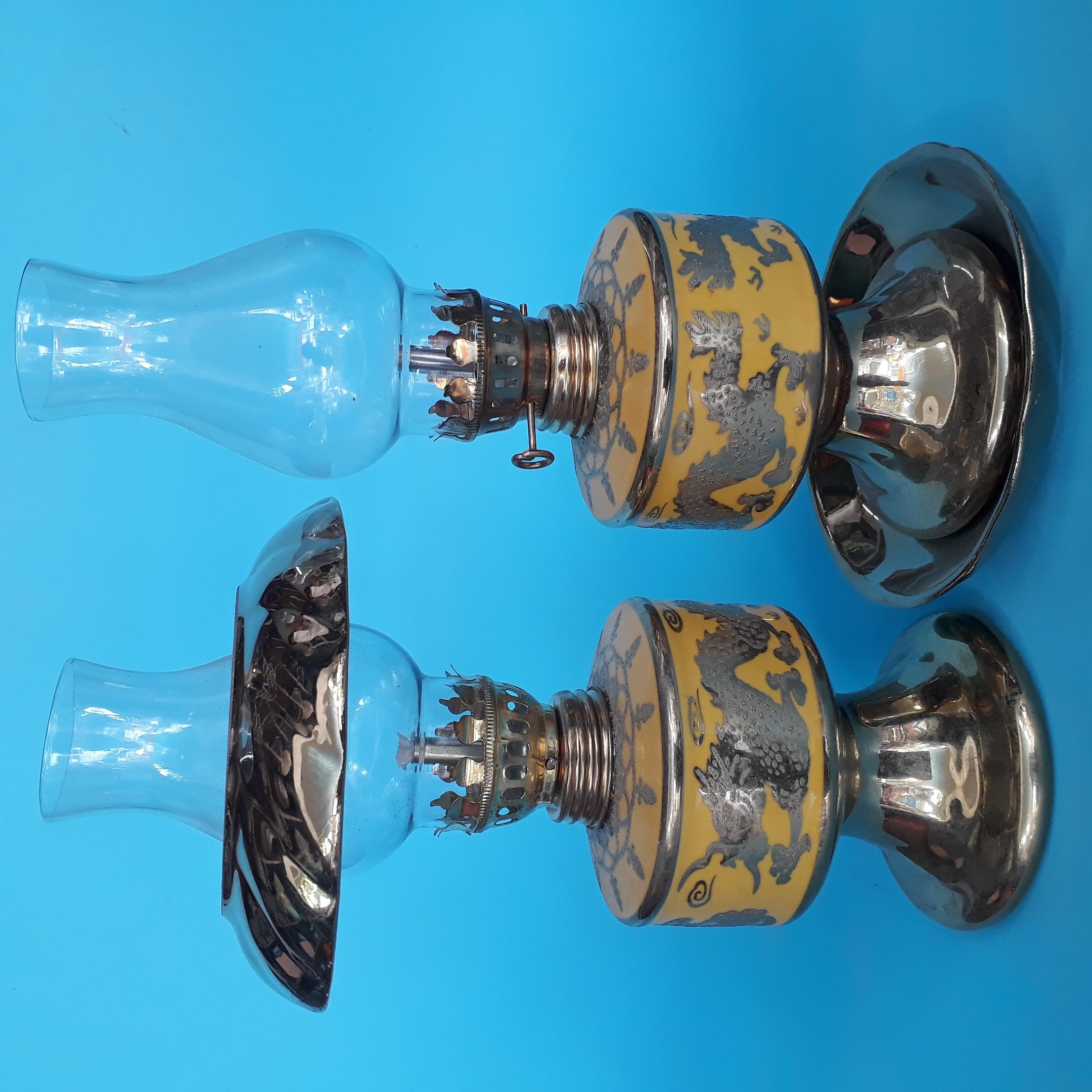 Cặp đèn thờ sứ 3D tặng dầu thắp Lưu Ly