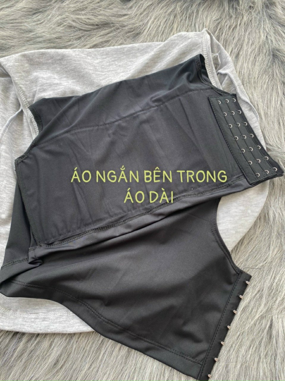 ÁO NỊT NGỰC TOMBOY BA LỖ DÀI