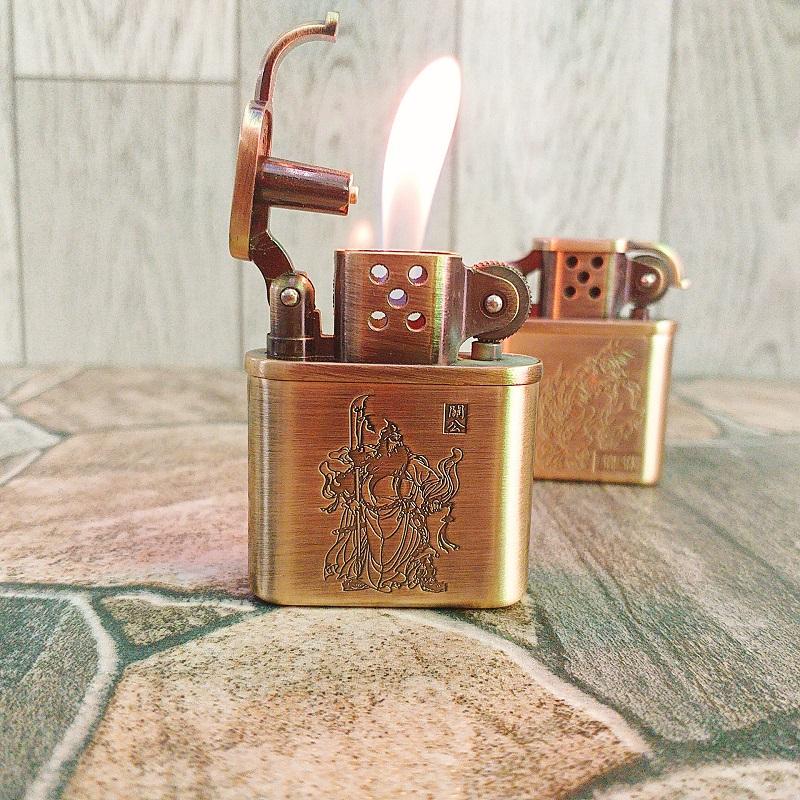 Bật lửa gas đá lửa thường Dolphin Khắc Nhiều Hình Cực Đẹp - Nhi Hân Store