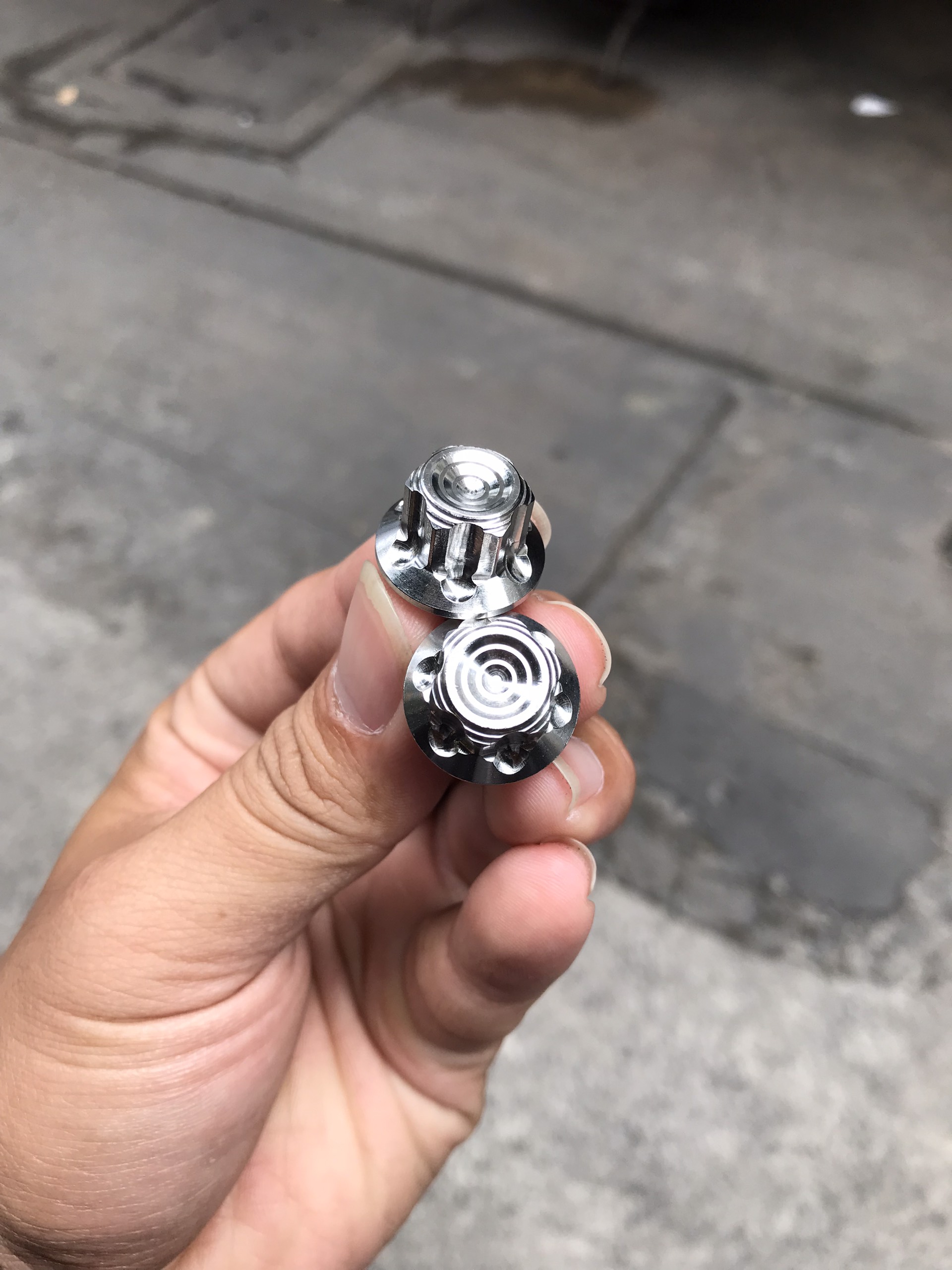 Ốc chân gương, Ốc chân kính Salaya inox 304 gắn Vario Sirius Exciter Winner Sonic Satria Raider Wave Dream