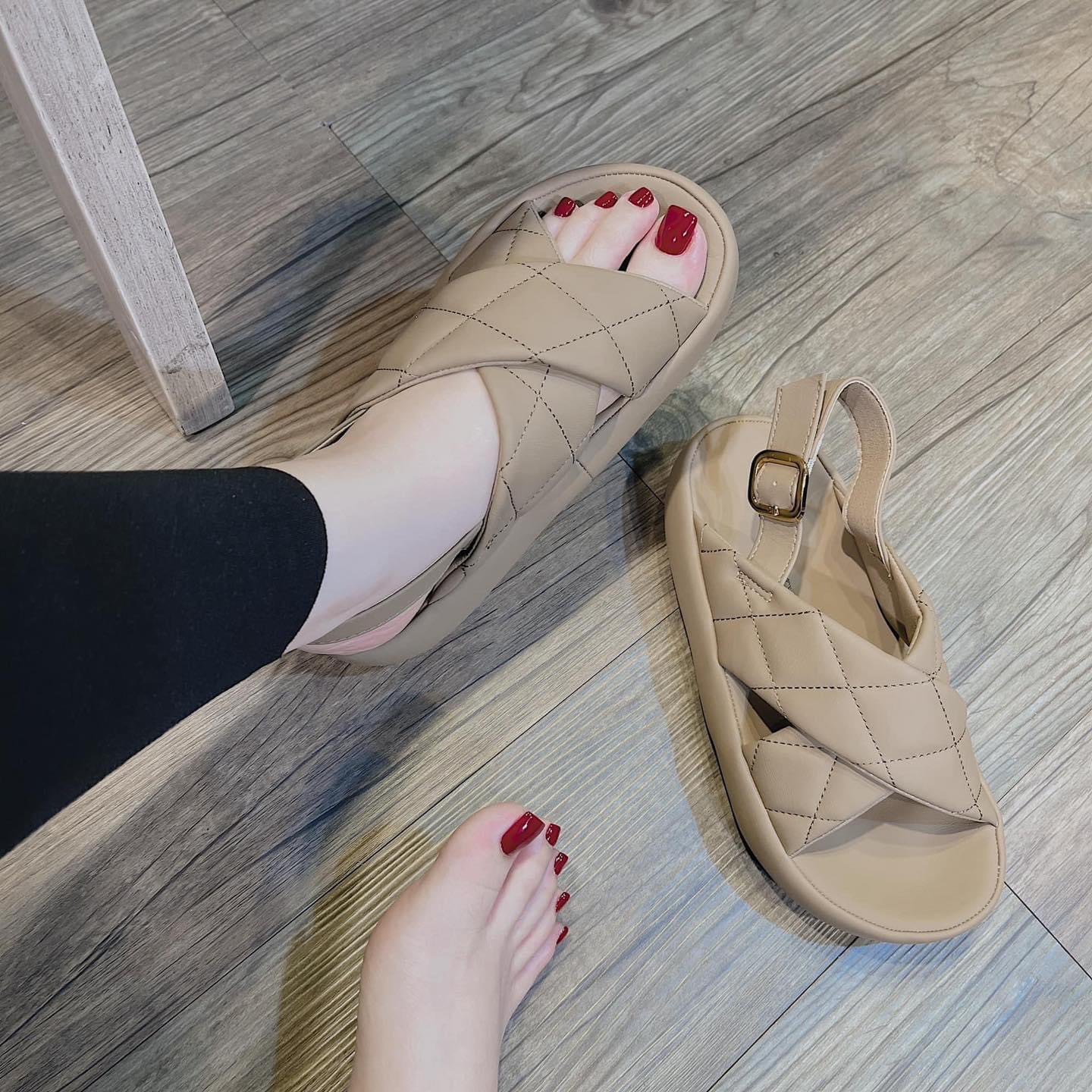 Sandal Quai Chéo Dập Chỉ SD2154