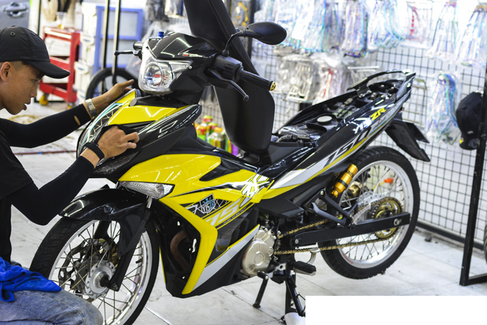 Tem trùm exciter 150 vàng đen y15zr, tem exciter 150, team trùm exciter 150, tem xe exciter 150, team trùm ex 150, team xe exciter 150 vàng đen y15zr