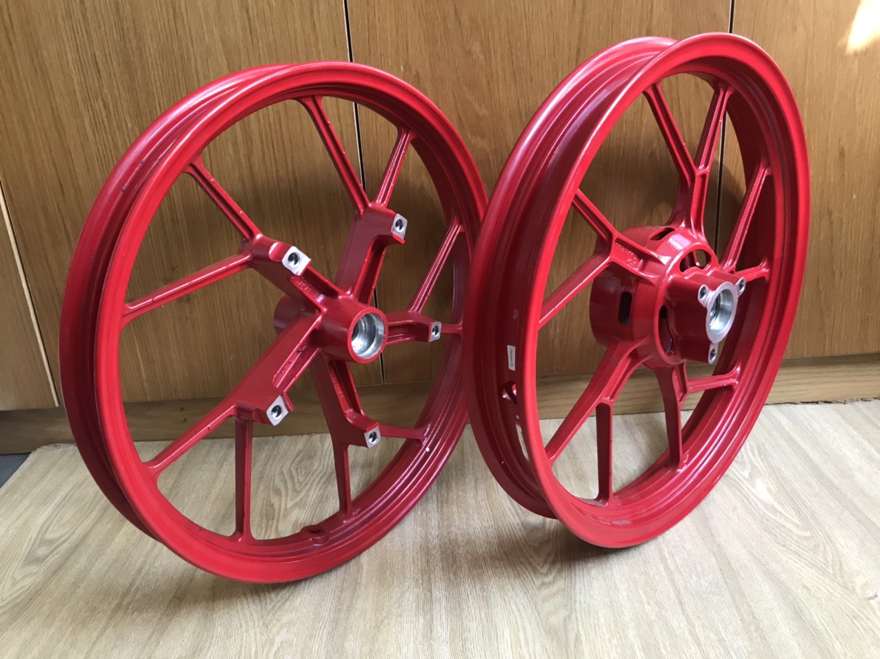 MÂM VÀNH ĐÚC RAIDER SATRIA CHÍNH HÃNG THÁO XE CHƯA LĂN BÁNH MỚI 100% DÙNG GẮN ZIN THEO XE HOẶC DÒNG XE ĐỘ LÊN 2 ĐĨA