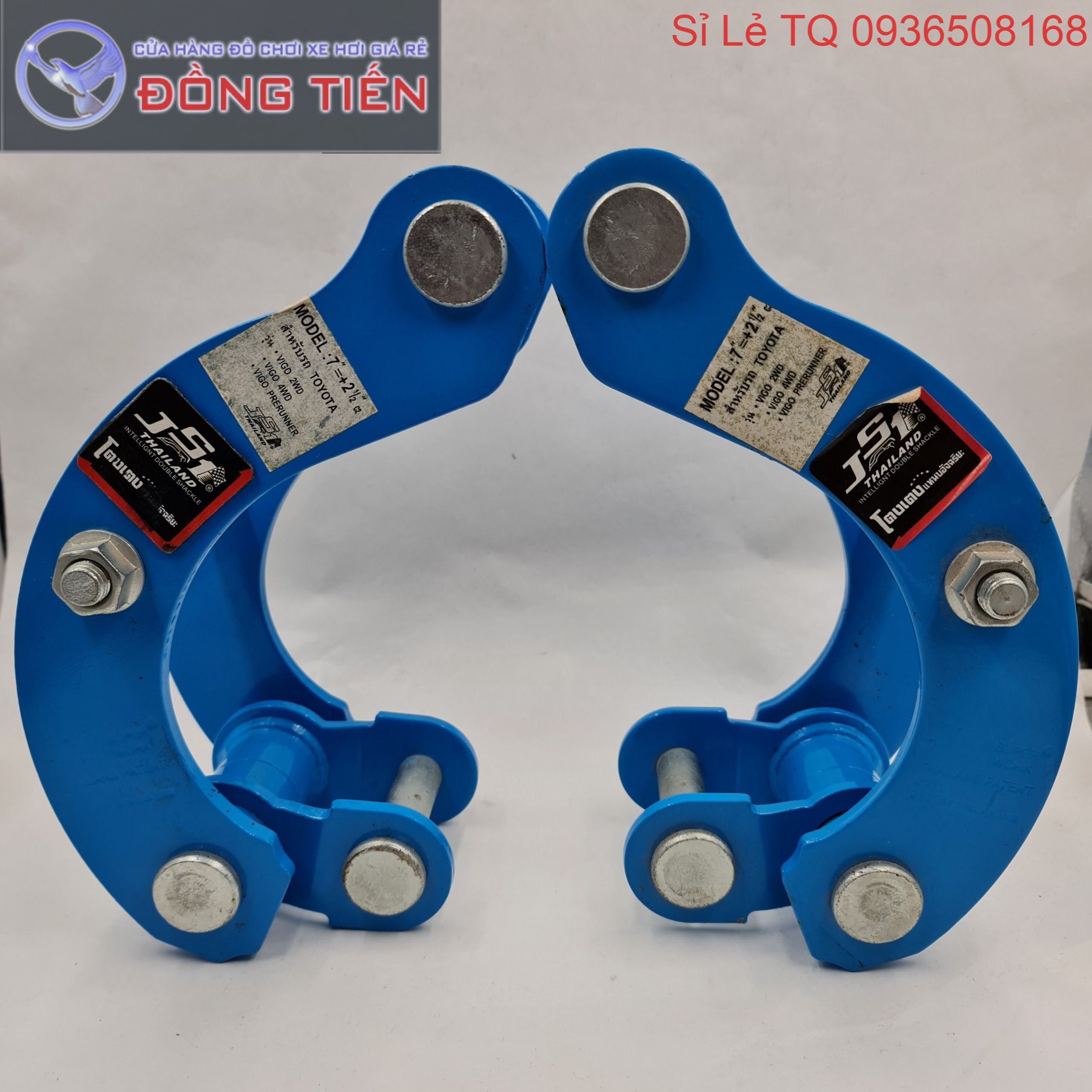 Toyota Hilux độ cùm nhíp JS1 Thailand chống xóc, giảm giật, làm êm, nâng cao đuôi xe. Lắp đặt đơn giản giữ zin xe. Bao dùng thử 30 ngày, bảo hành 2 năm