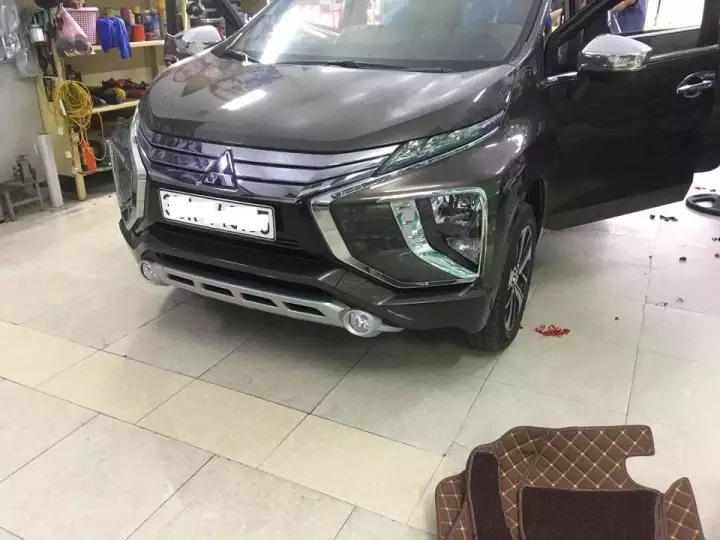 Ốp đèn Pha đèn Hậu xe Xpander 2019-2020-2021 mạ Crom, op den