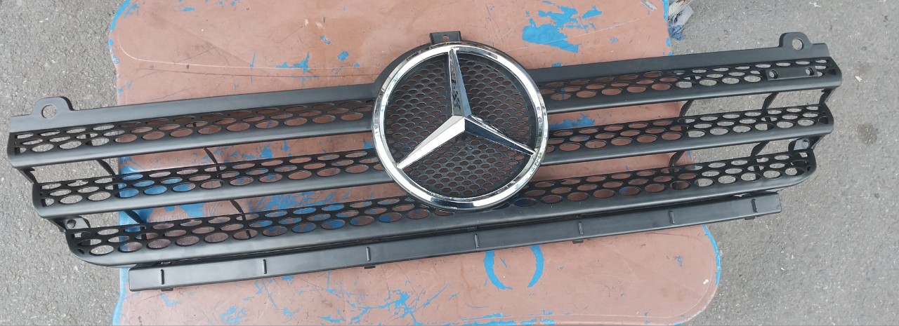 MẶT GALANG TRƯỚC XE MERCEDES SPRINTER 16 CHỖ