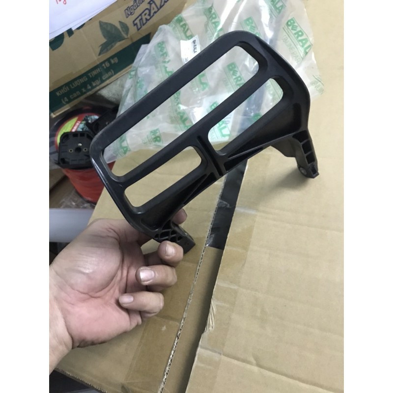 [HCM]Tay thắng máy cưa xích STIHL MS381
