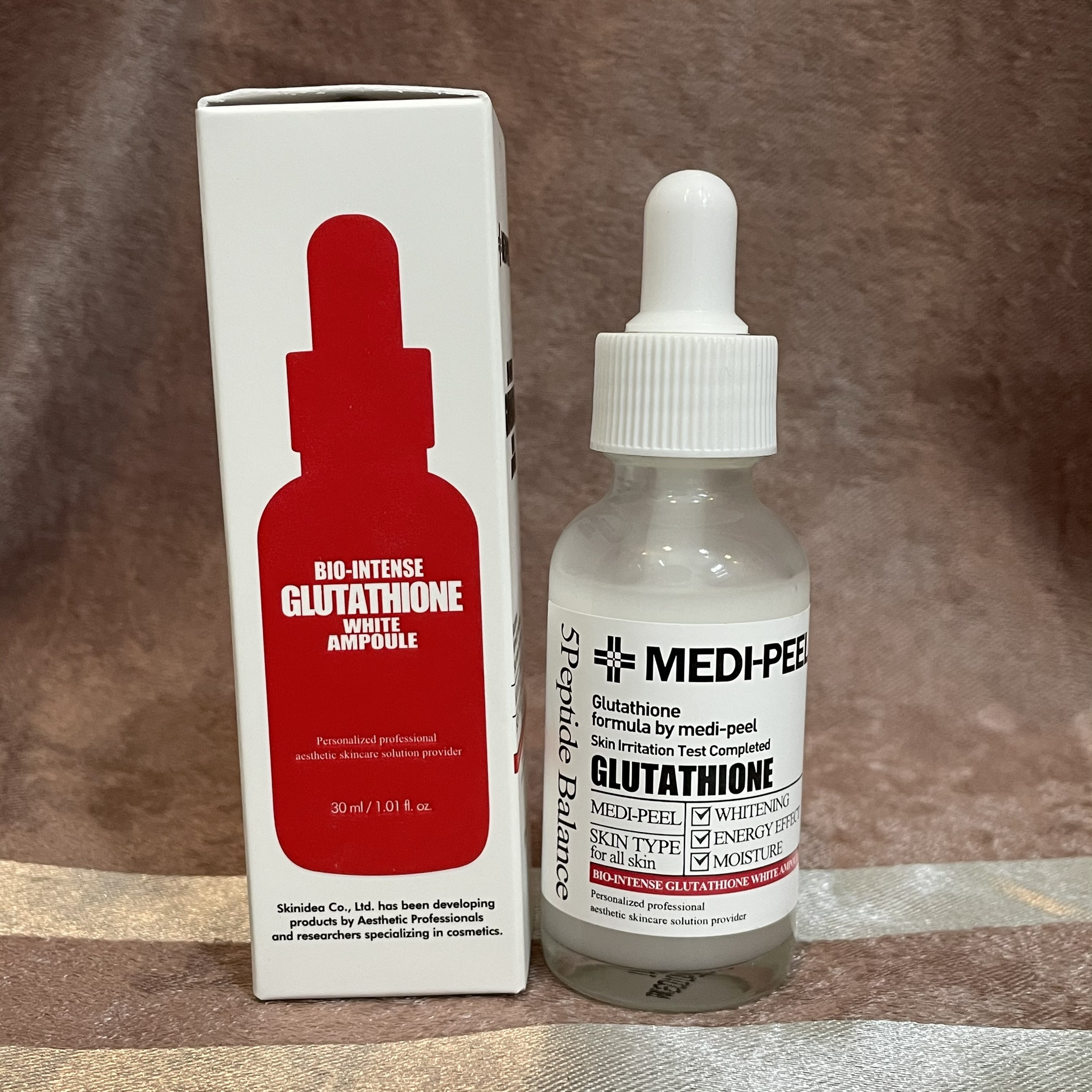 Tinh chất dưỡng trắng Medi-Peel Gluthione 600 White Ampoule Serum Medi Peel