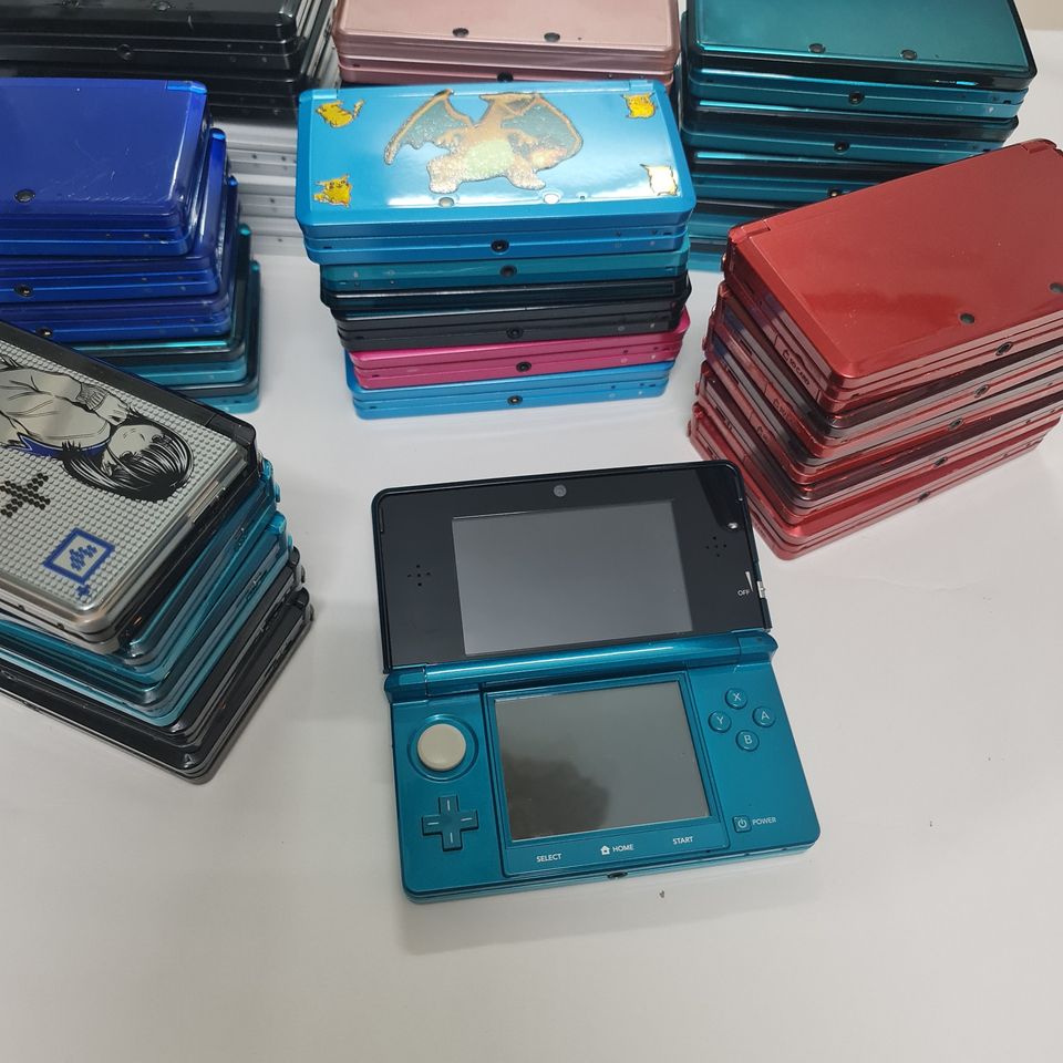 Máy chơi game 3DS - 2DS - 3DS LL/XL đủ màu [tặng thẻ 32gb] [đầu đọc thẻ nhớ]
