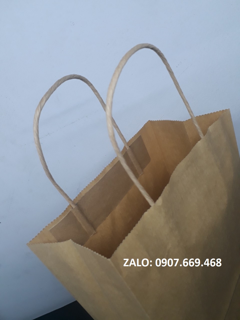 Túi giấy có quai xách đựng thực phẩm ( 50 túi )