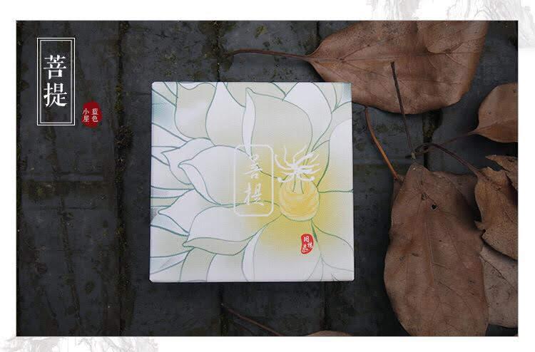 Nước hoa khô cổ trang