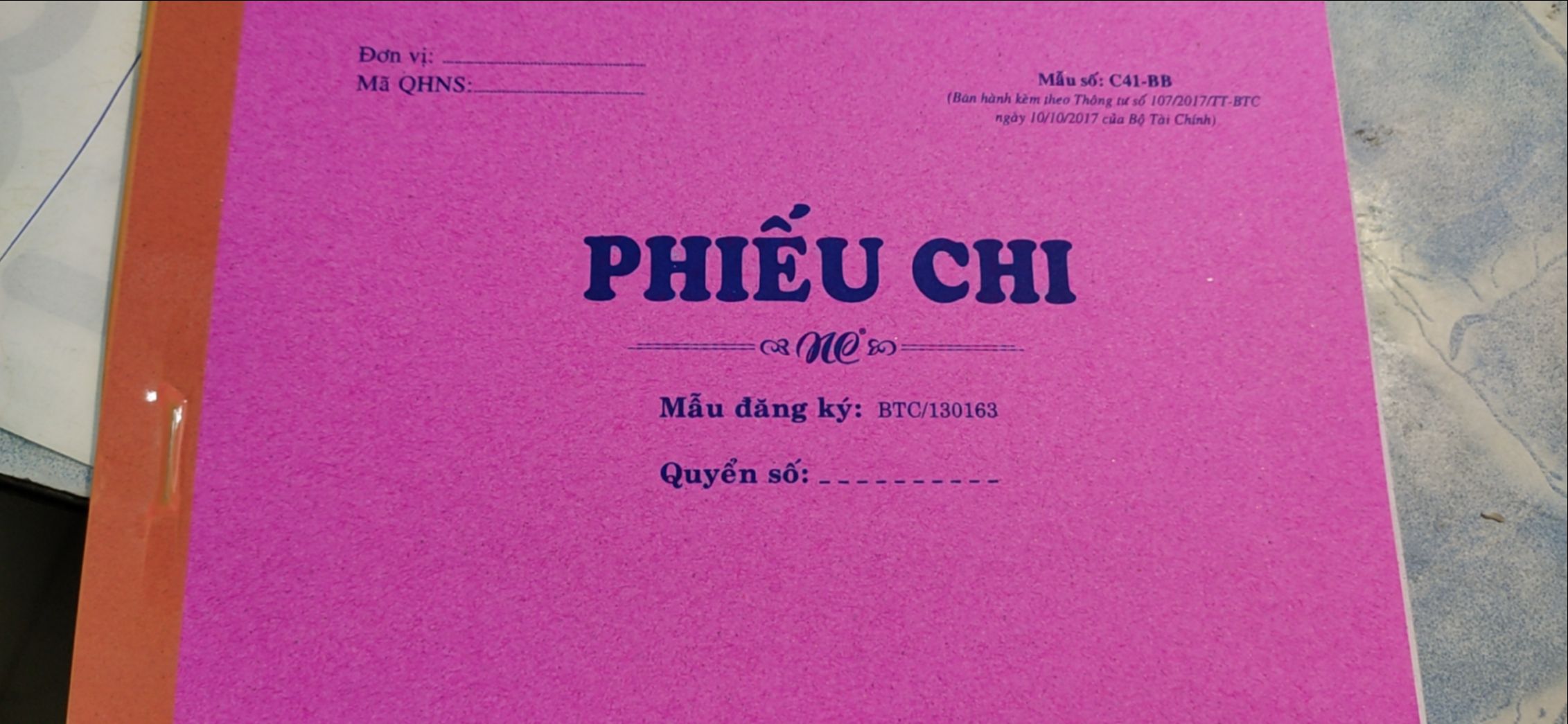 Phiếu chi 13x19cm. có 3 loại 1 liên 2 liên và 3 liên. vi tính quốc duy