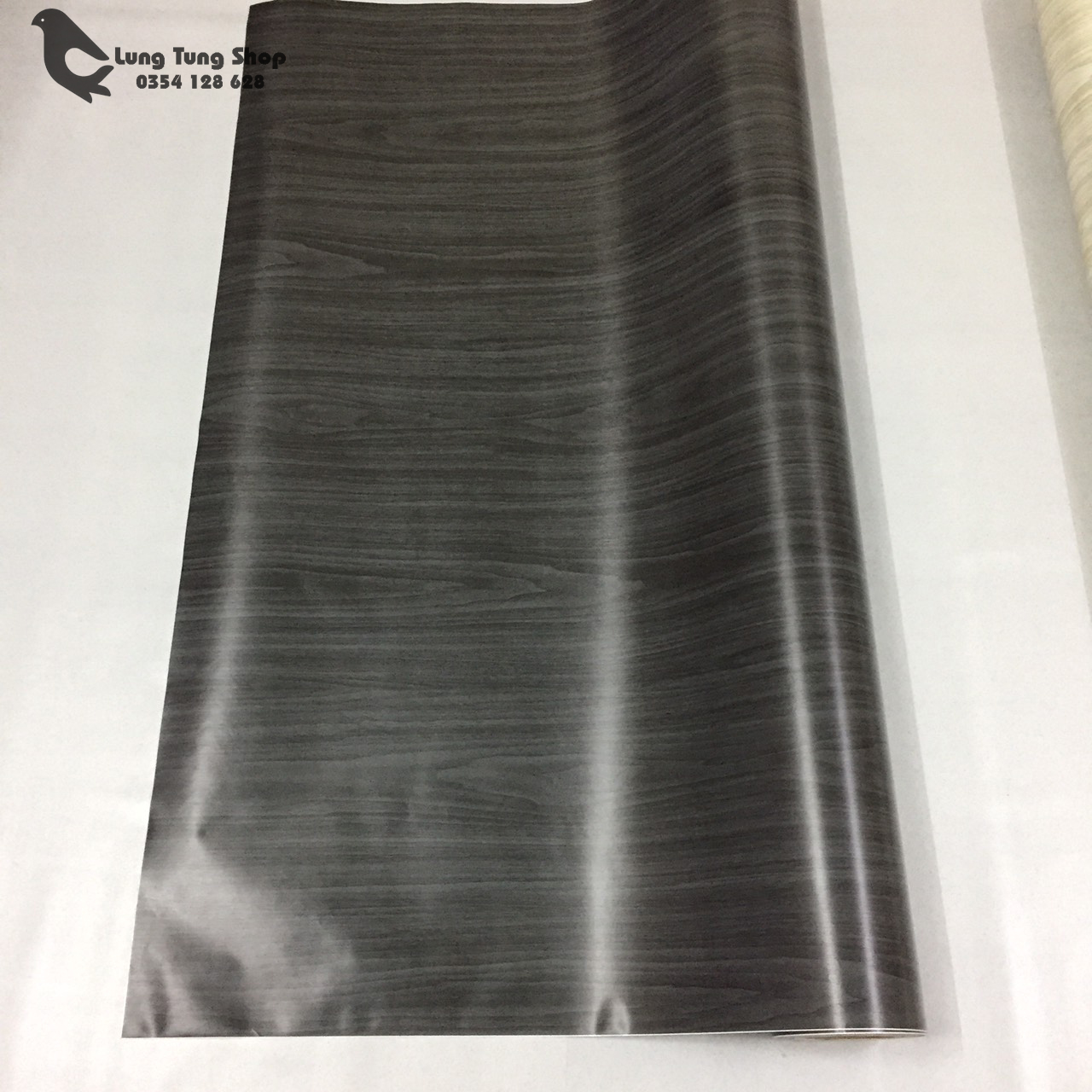 [HCM]Giấy dán tường có keo - decal vân gỗ đen ( khổ 1,2m )