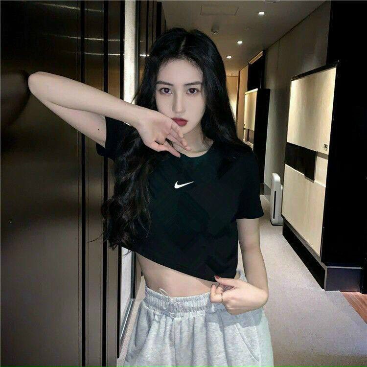 Áo croptop xinh thêu dấu móc siêu hot cá tính