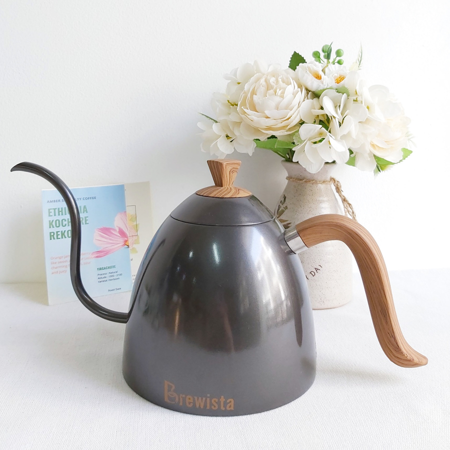 Ấm rót cà phê pour over Brewista 700ml - Màu đen
