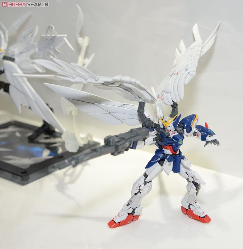 [HCM]Mô Hình Lắp Ráp Gundam RG 1/144 Wing Zero EW Bandai
