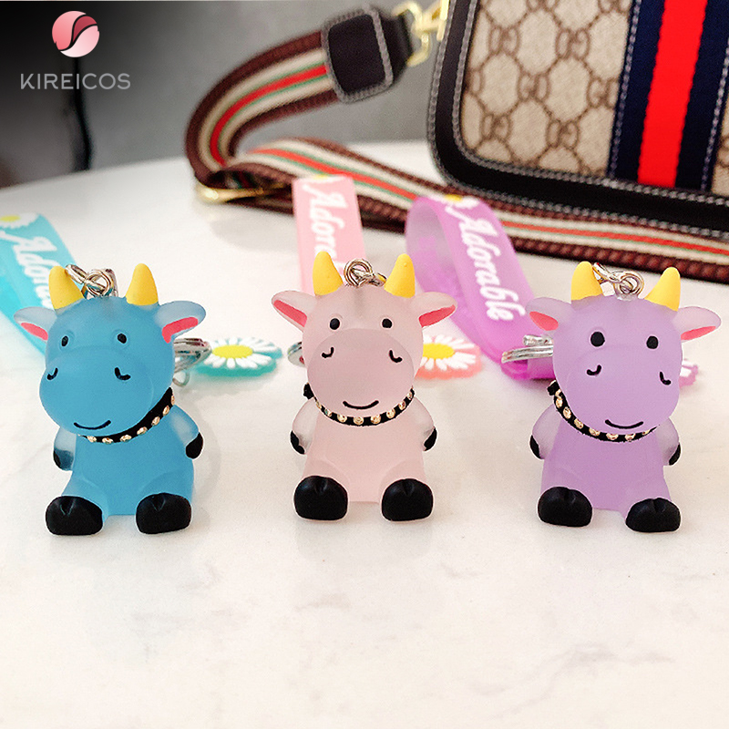 Móc khóa chú trâu pha lê cao cấp siêu cute màu ngẫu nhiên