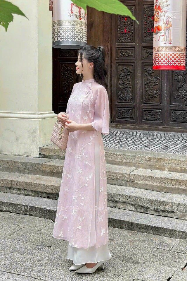 Set áo dài cách tân tay lỡ thêu hoa B10