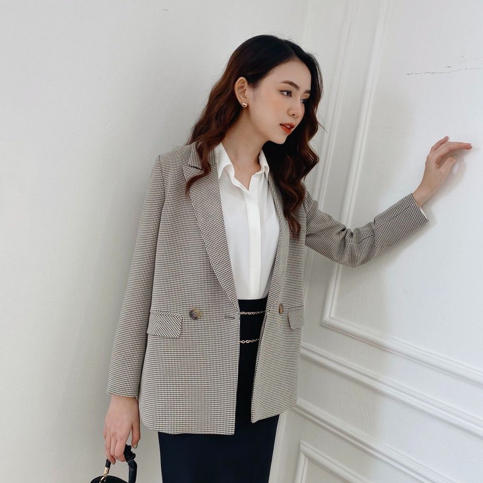 BEAUTEBYV - Áo blazer nữ công sở ve cổ vát kèm túi sườn Trendy