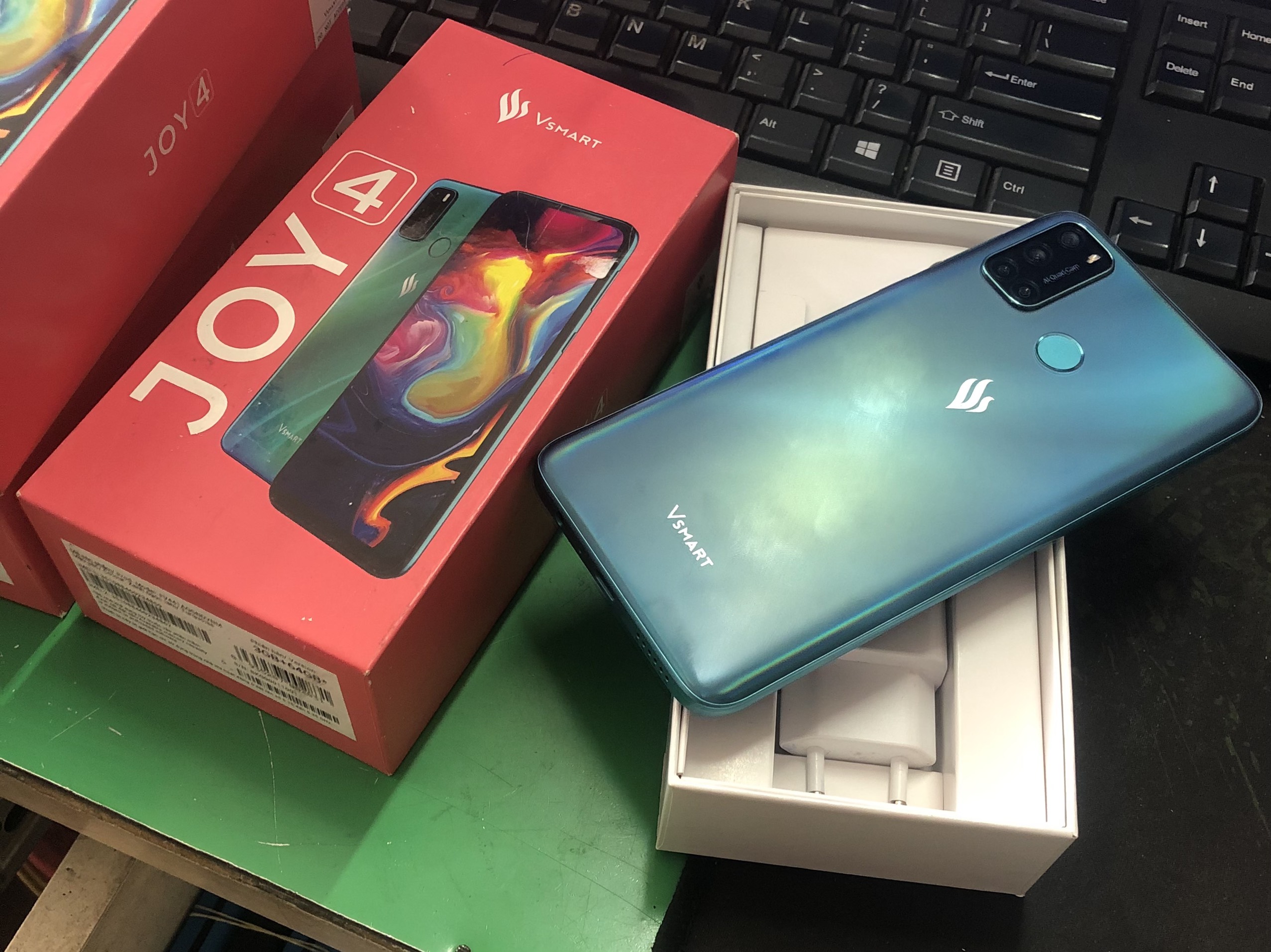 Điện Thoại Vsmart Joy 4 (3gb/64gb) Hàng 99%