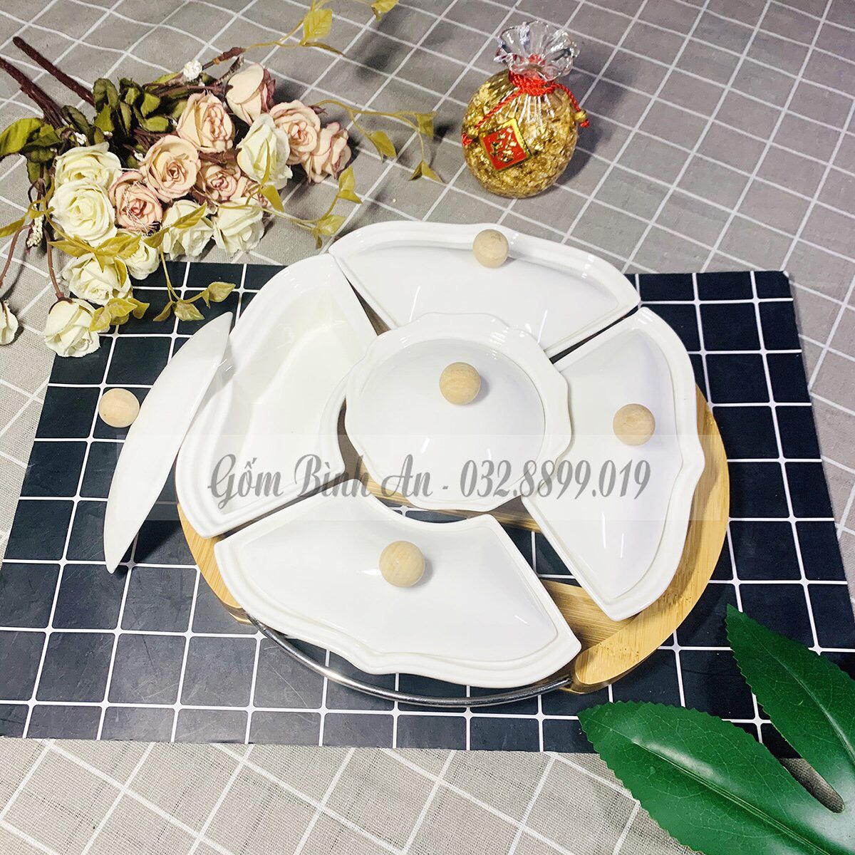 khay mứt tết bằng gốm sứ kèm đế gỗ