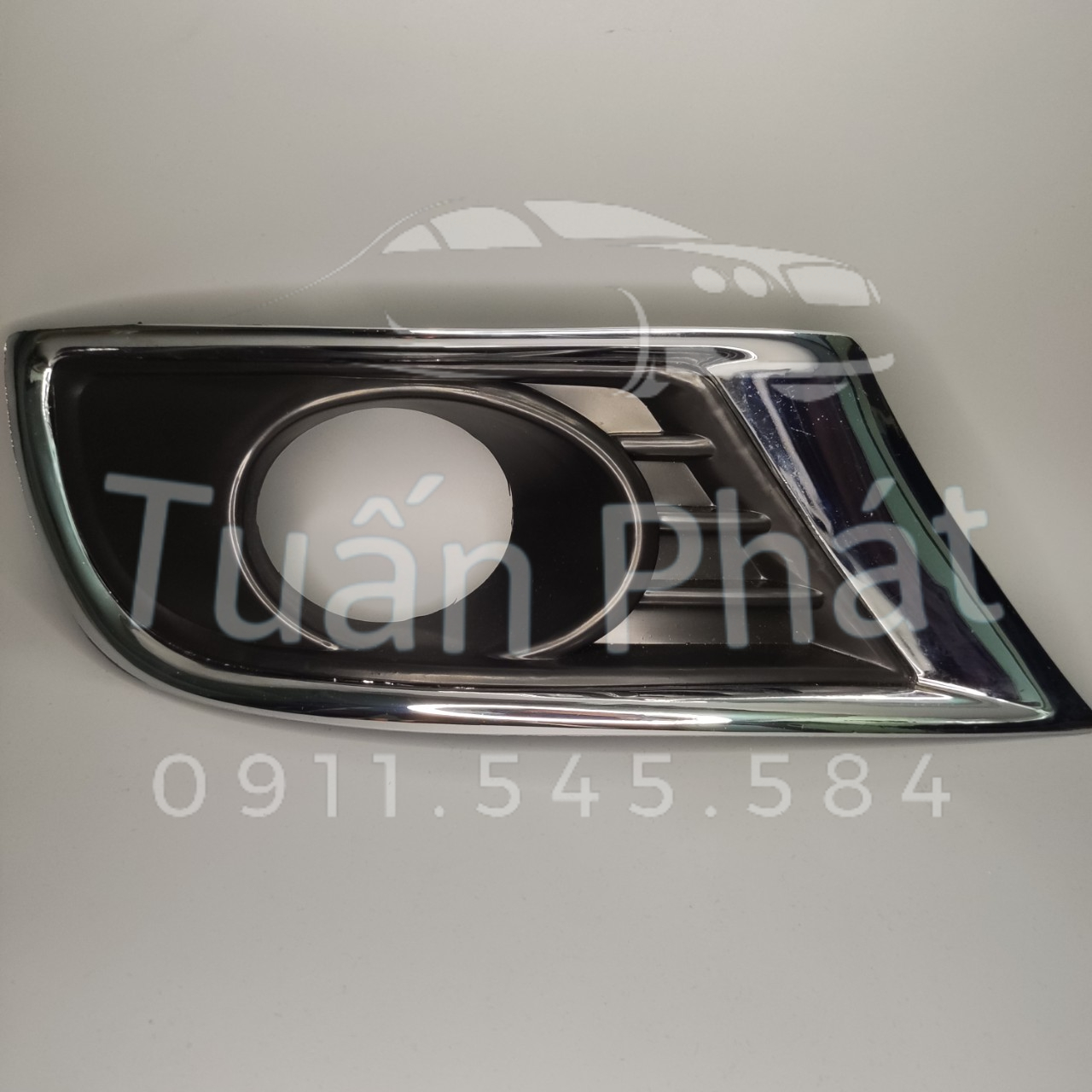 Ốp đèn gầm camry 2009-2012 vn
