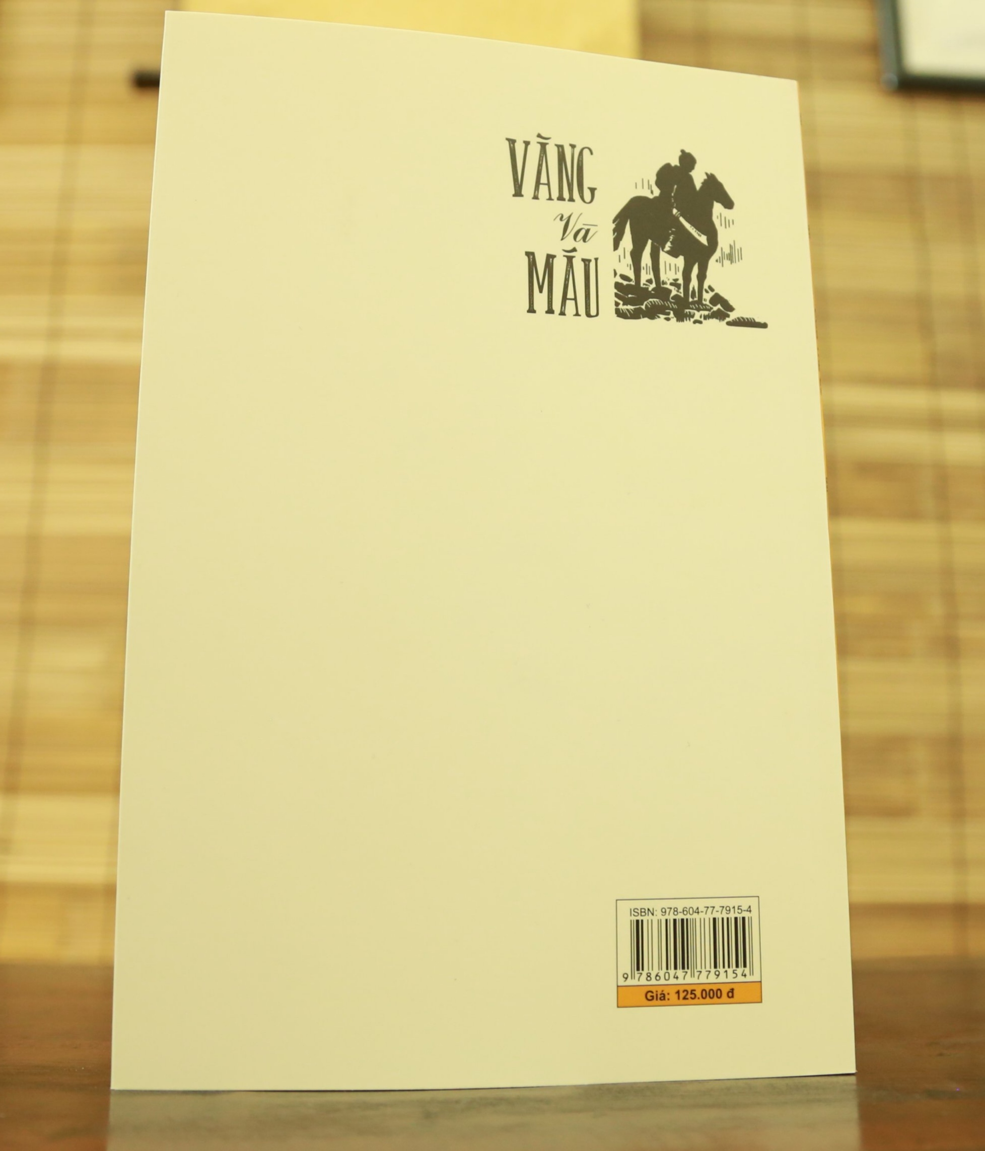 Vàng và máu