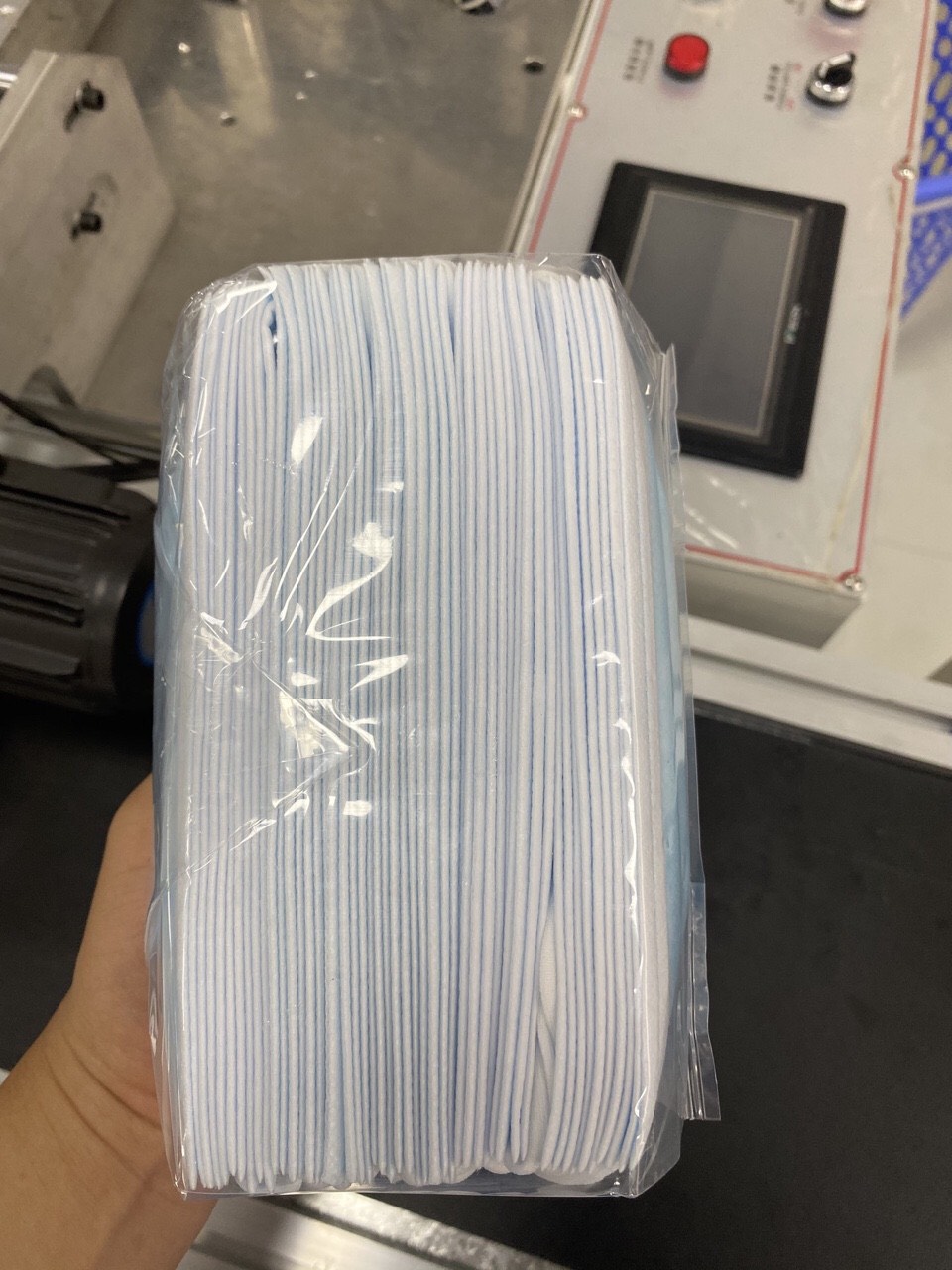 Khẩu trang y tế 4 lớp