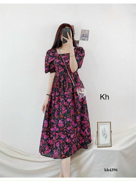 Đầm xòe họa tiết hoa dễ thương