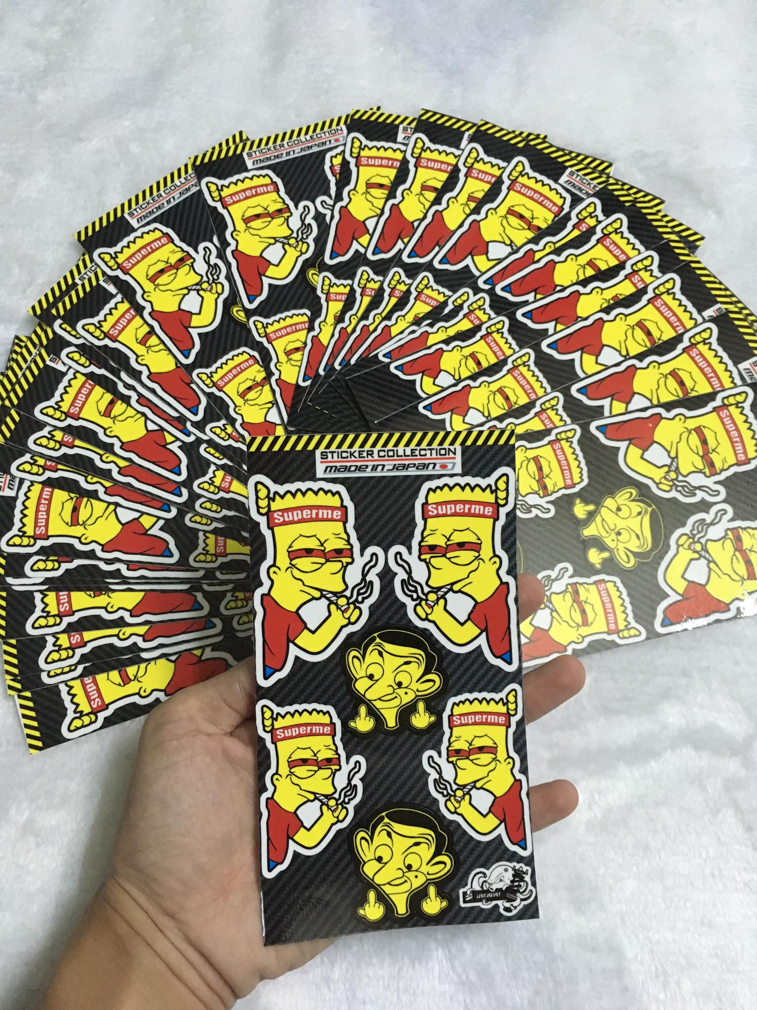 [HCM]STIKER TAM CHU NHAT SIMPSON VA MR BEAN