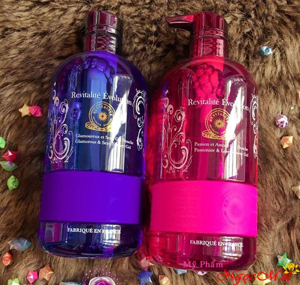 Sữa tắm nước hoa Revitalite Evolution của Pháp (800ml) màu Xanh