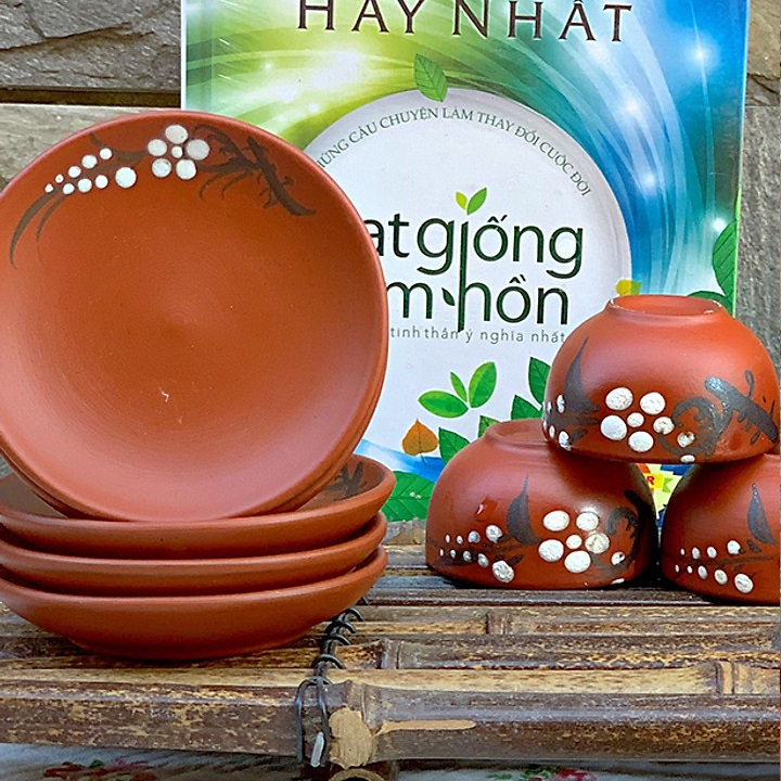 Đĩa kê  ấm , chén  tử sa màu đỏ bát tràng hàng đẹp