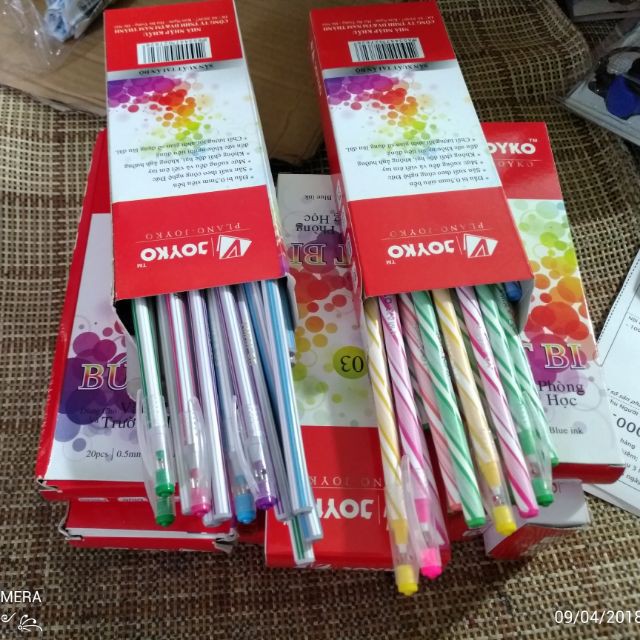220 cây bút bi nến dài