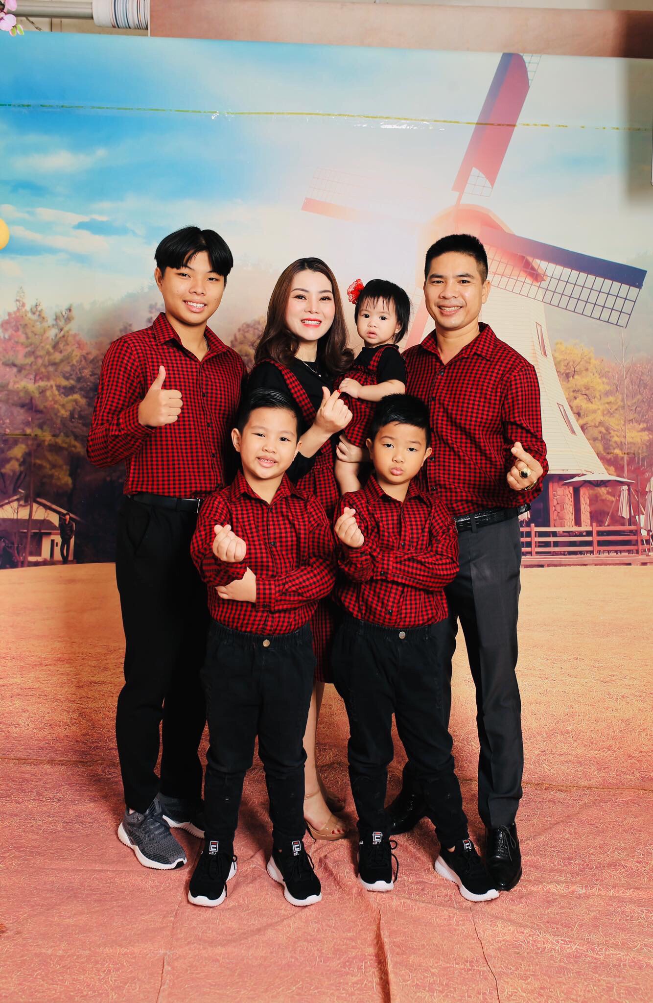 Đồng phục gia đình FIG TREE đón tết sắc đỏ may mắn(FULL SIZE - MÃ 167)