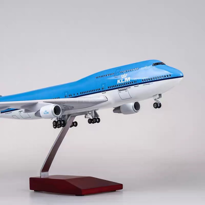 Mô hình máy bay lắp ráp có đèn led KLM (Hà Lan) 47cm