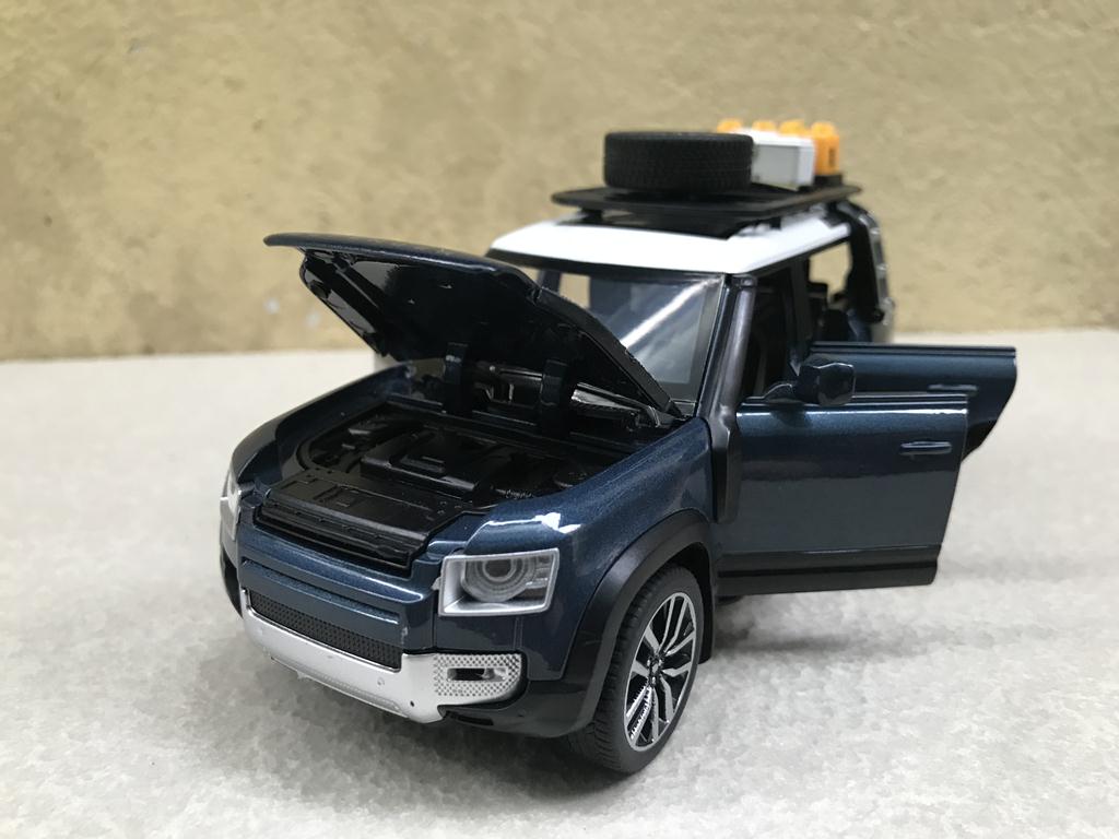 Mô hình xe ô tô Range Rover Defender 2024 1:32