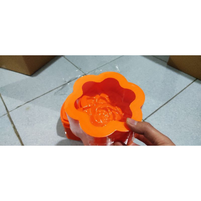 Khuôn xôi hoa có 4 cỡ size lựa chọn. to, trung, nhỏ, hình ️