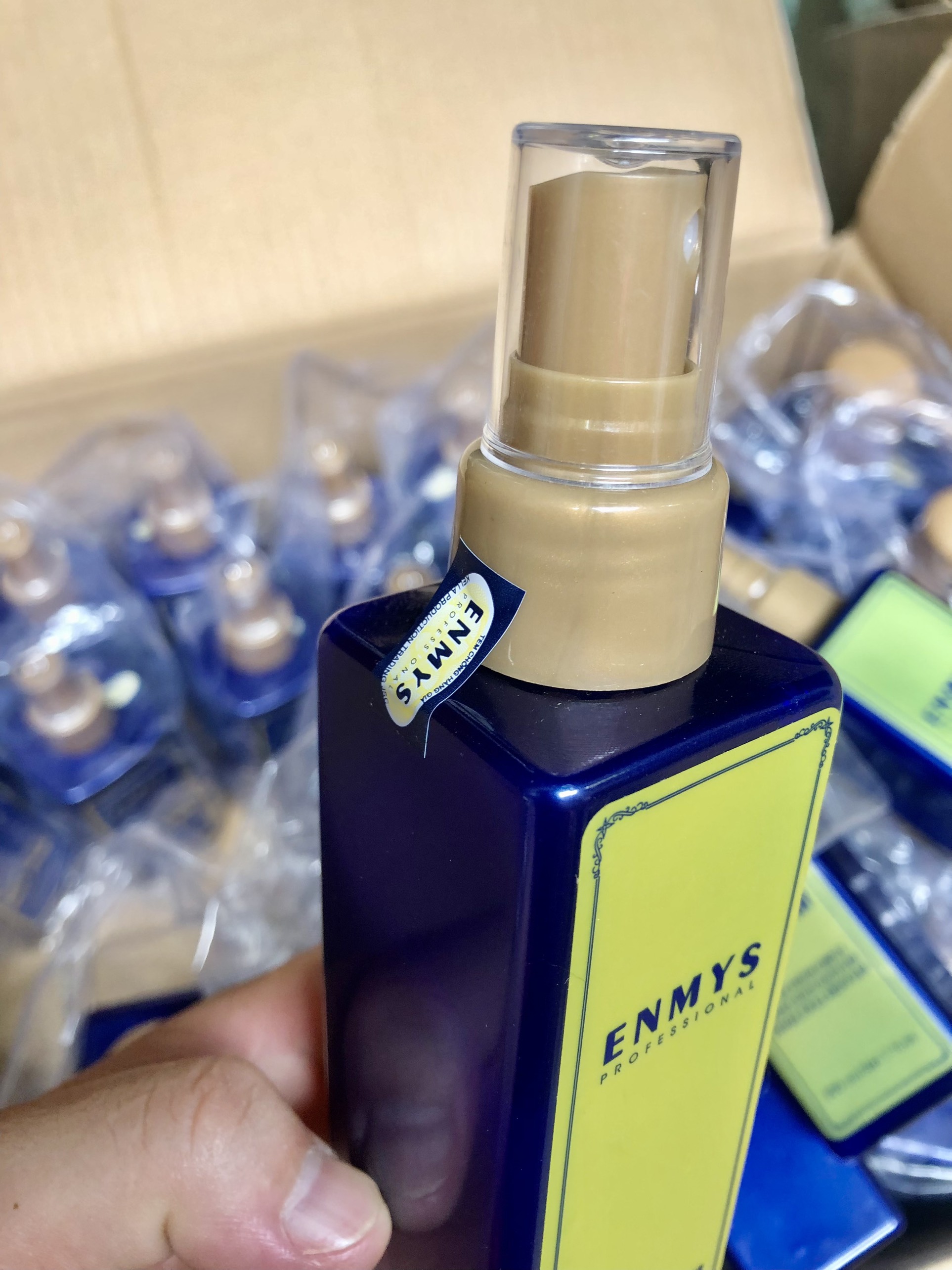 Xịt dưỡng tóc EnMys Silk Protein - Hàng Công Ty