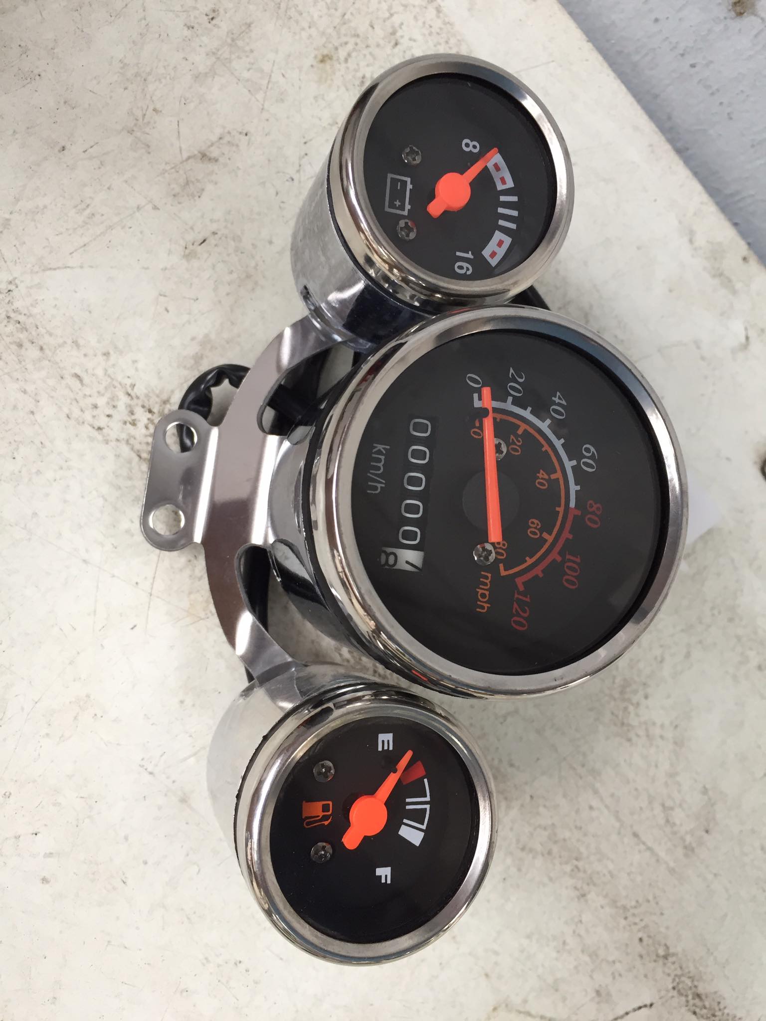 đồng hồ 3 cục cho anh em độ chế xe