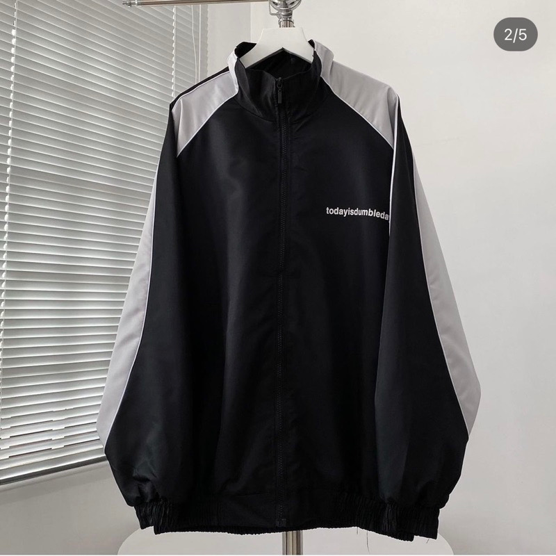 Áo khoác dù 2 lớp form rộng unisex nam nữ today is dumble day áo khoác dù form rộng nam nữ unisex chất dù 2 lớp