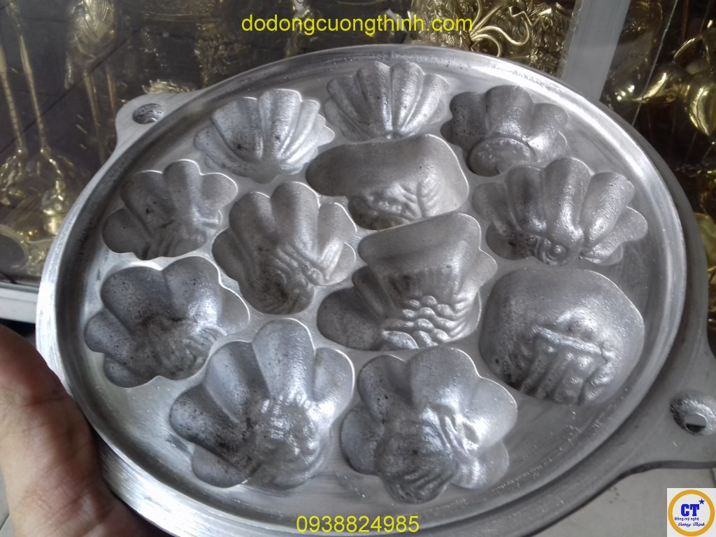 Khuôn bánh thuẫn bánh bông lan nhôm dày CT