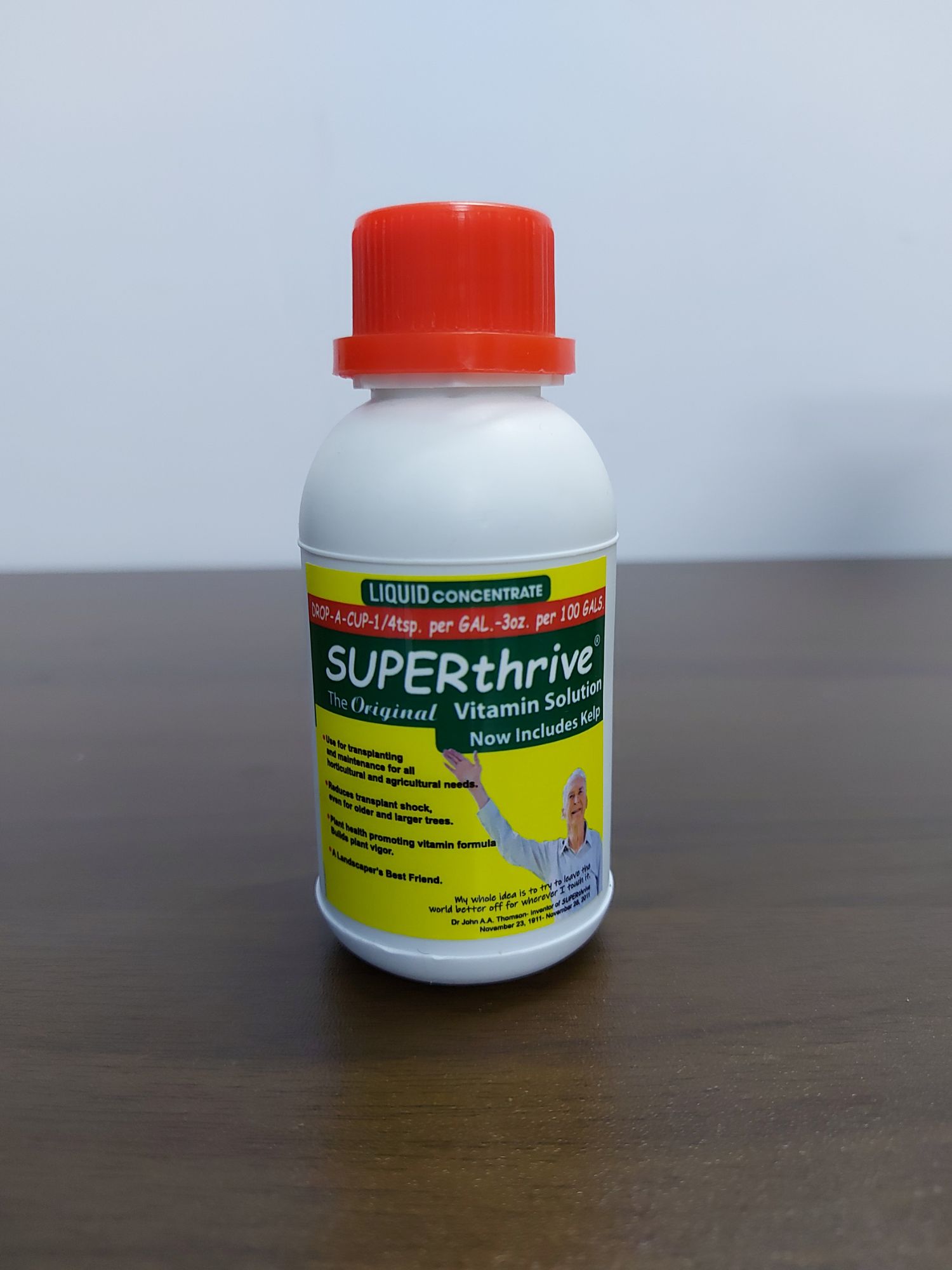 [HCM]Phân bón tăng trưởng Superthrive 100ml (Chiết từ can 1 gallon - Xách tay USA)