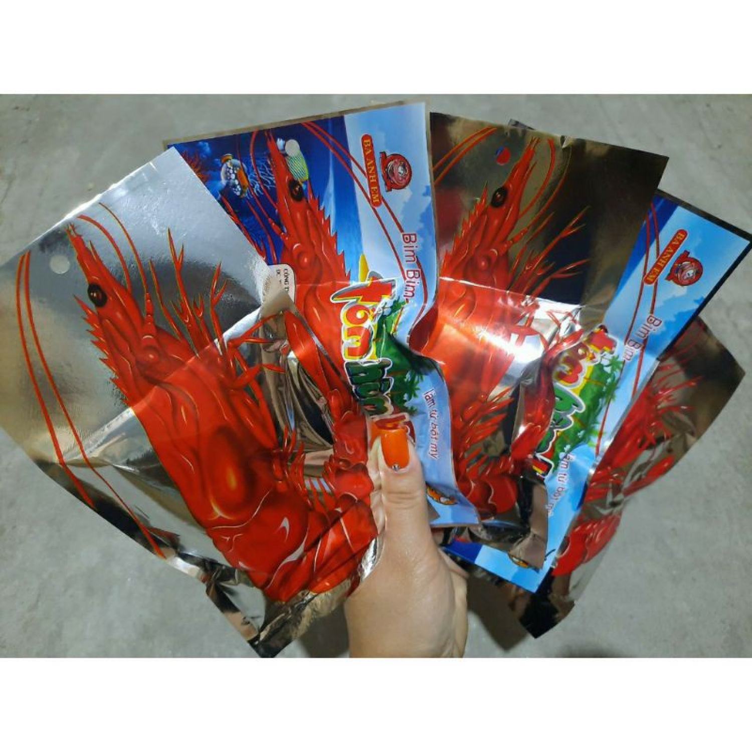 Snack, bim bim tôm hùm biển