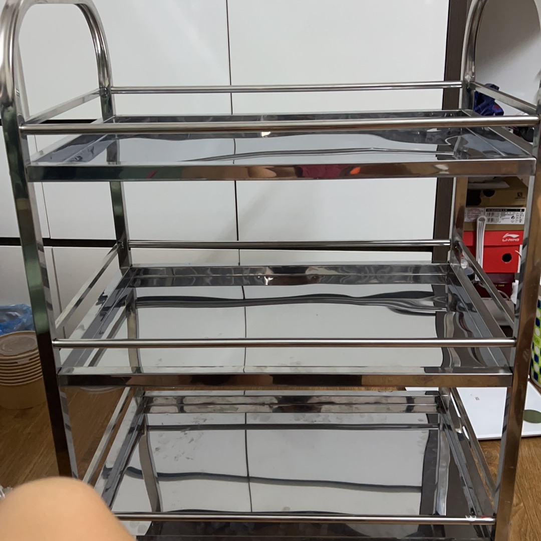 Xe tiêm 3 tầng inox 201