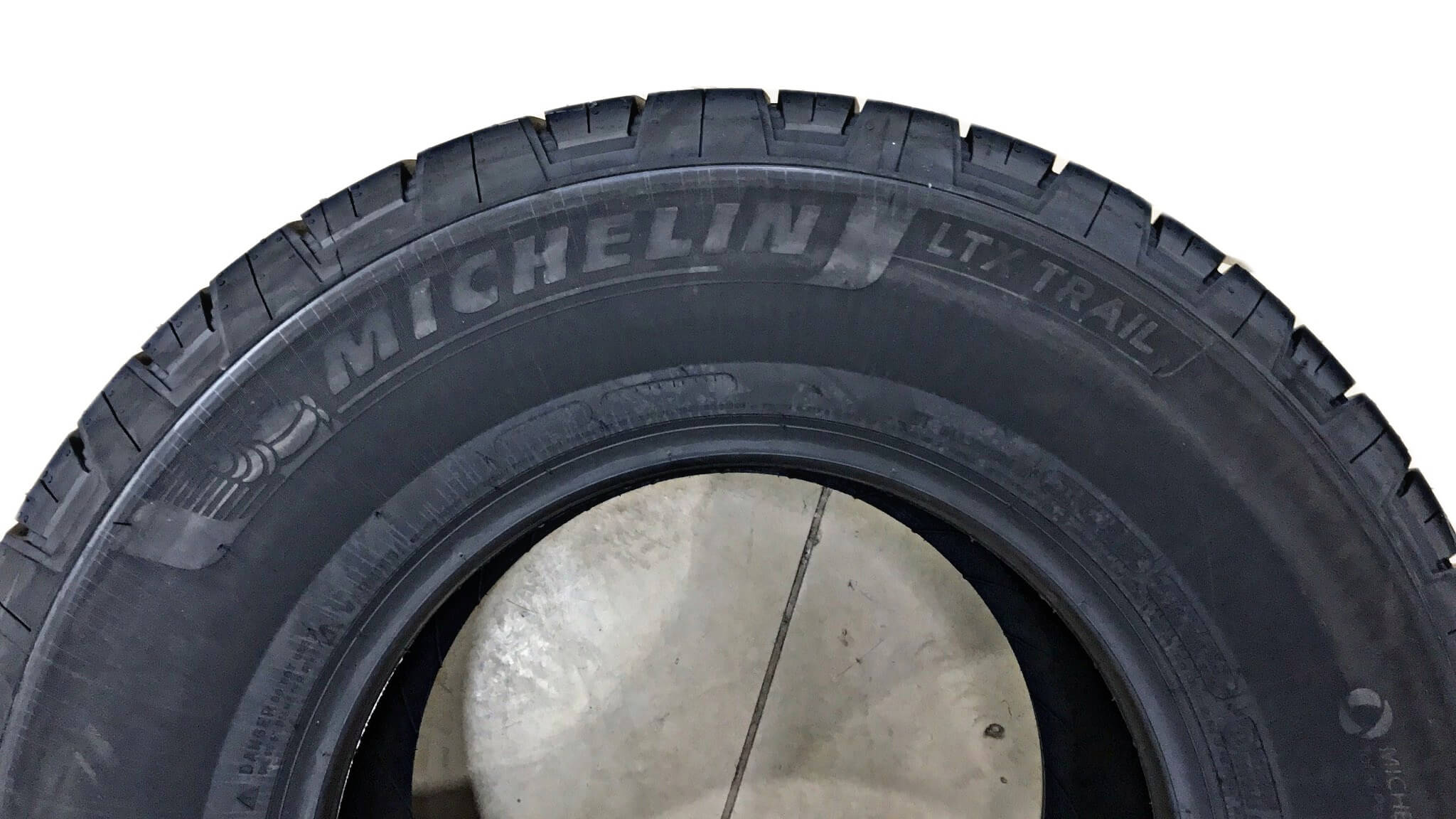 Lốp ô tô 235/70r15 Michelin LTX TRAIN